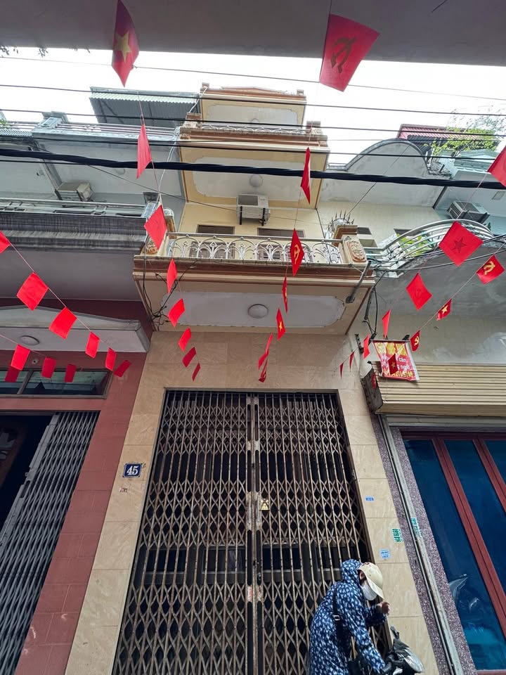 Nhà phố Cửa Bắc, Nam Định 39m² giá 3.2 tỷ - Kinh doanh mặt tiền sầm uất!