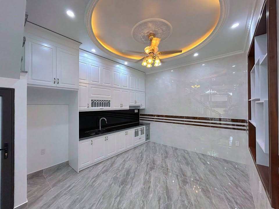 Nhà 4 tầng khu Tđc Xi Măng, Sở Dầu 40m² giá 4.7 tỷ - Mới tinh, vào ở ngay!