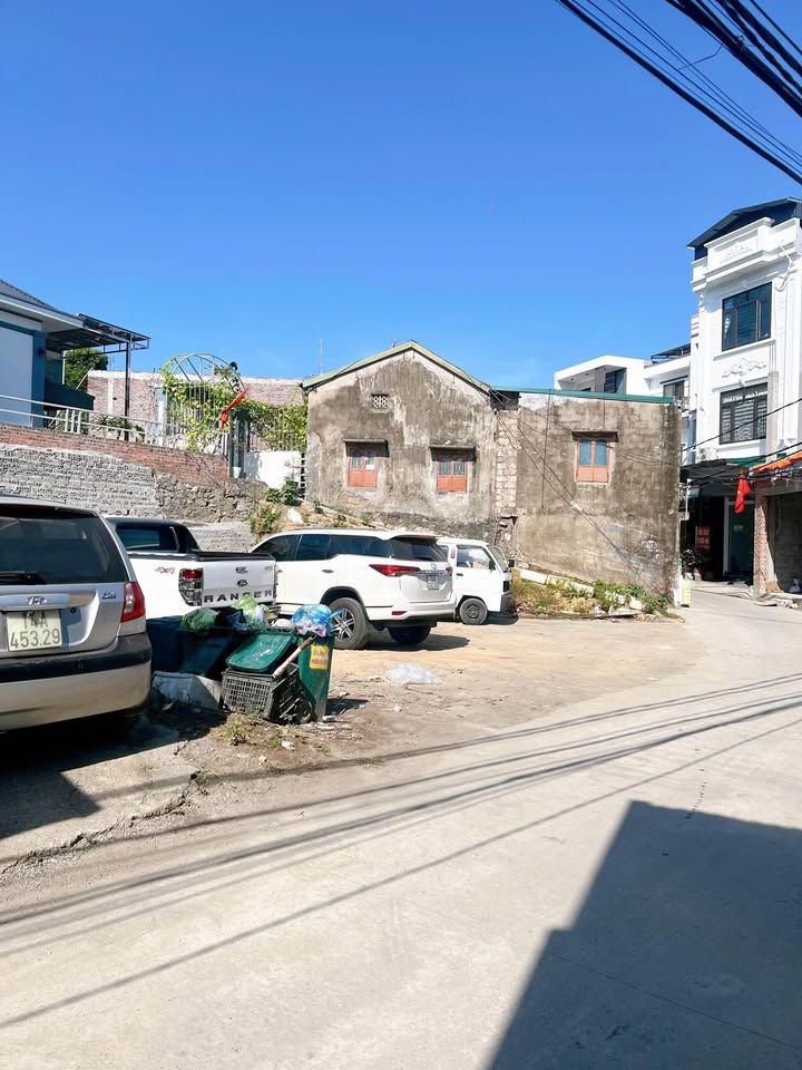 Nhà phố Đoàn Kết, Hà Lầm, 69m² giá 2.3 tỷ - Ô tô vào tận đất!