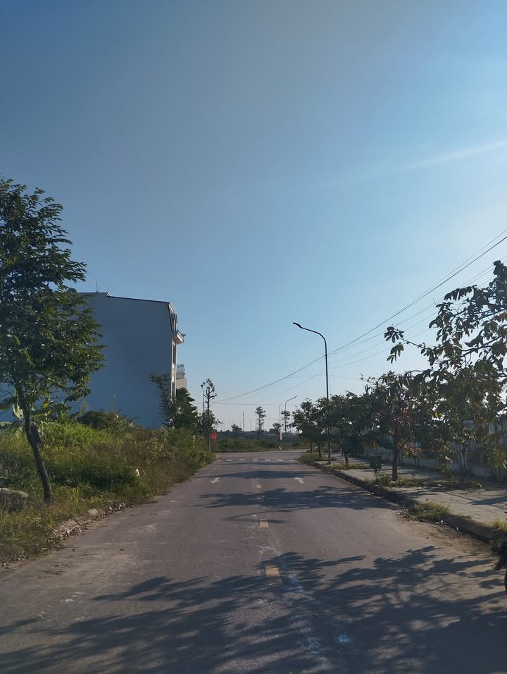 Đất nền áp góc Tiền Phong 80m² giá 3 tỷ - Vị trí đắc địa gần trường học!