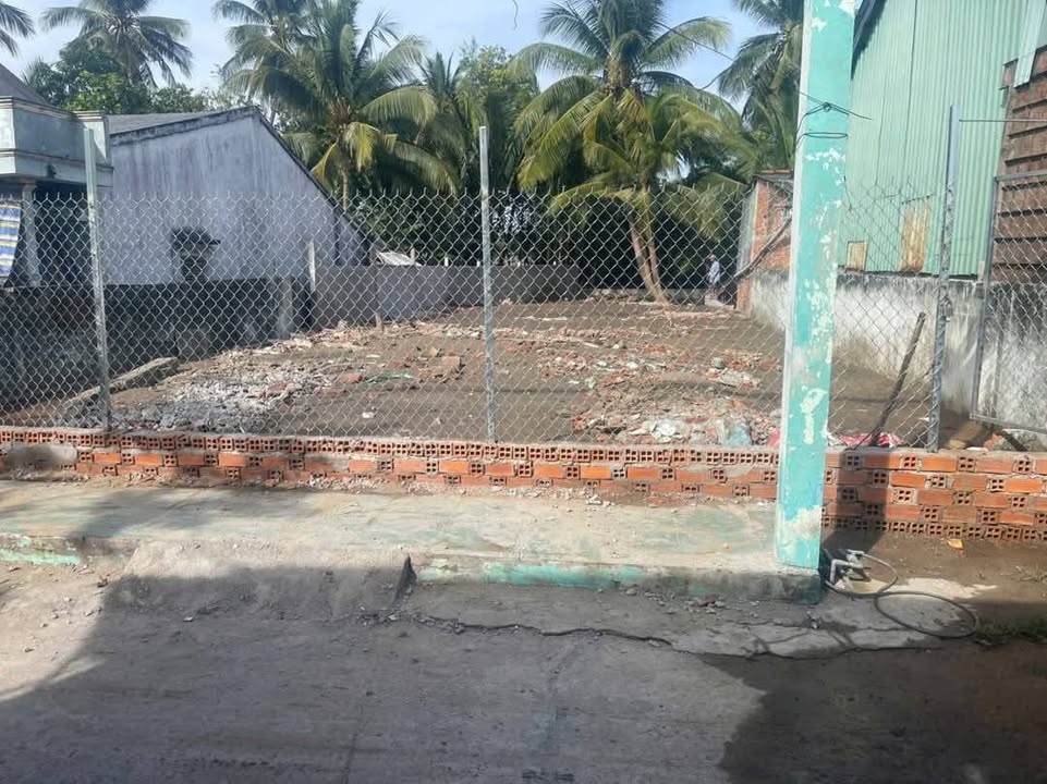 Đất nền Ba Láng Cái Răng 290,5m² giá 2 tỷ - Hướng Đông Bắc, thích hợp nghỉ dưỡng!