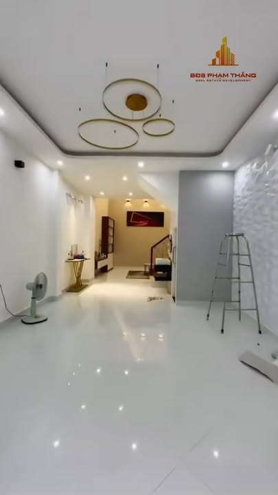 Nhà phố cho thuê ngay Vincom Phan Văn Trị 48m² giá 20 triệu - Nội thất đầy đủ!