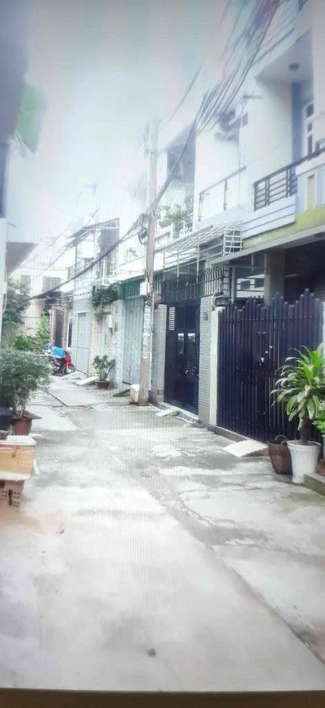 Nhà cho thuê Tân Phú 80m² giá 8.5 triệu - Nở hậu, tiện nghi đầy đủ!