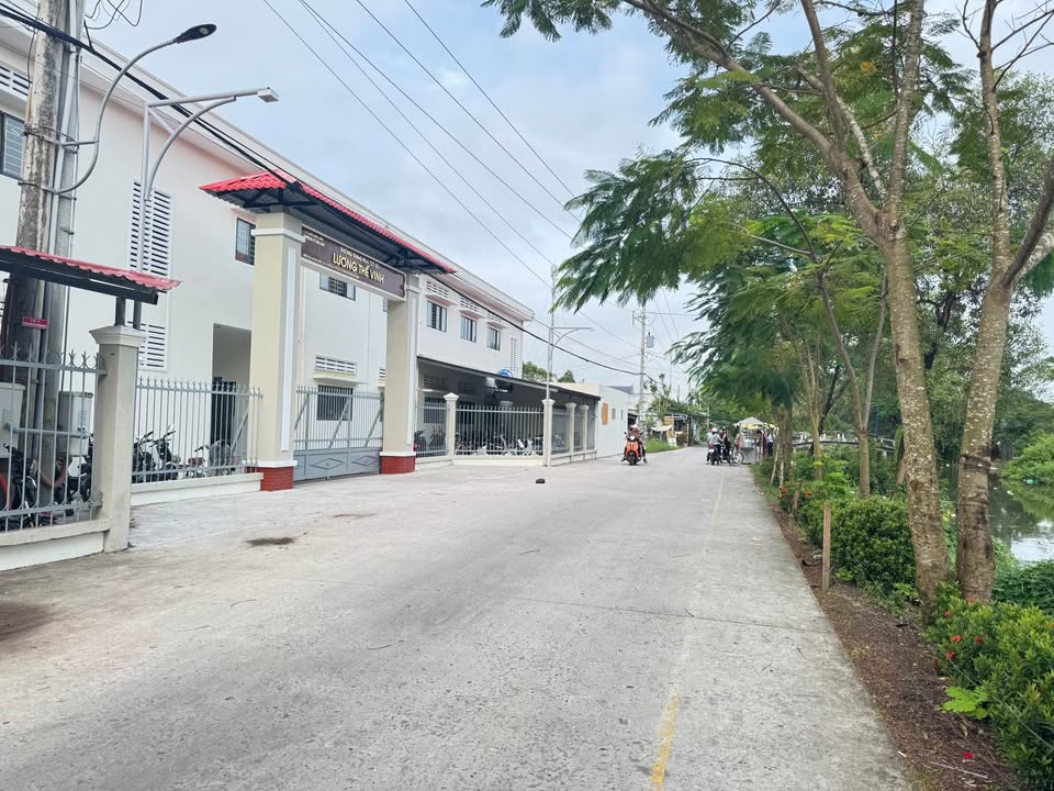 Đất vườn Cà Mau 720m² giá 720 triệu - Vị trí đẹp giáp kênh Chùa Ôn Bổn!