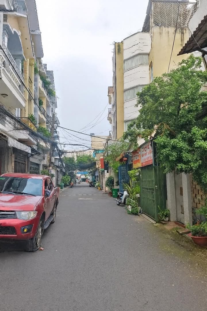 Nhà phố Bảy Hiền, Tân Bình 60m² giá 6.8 tỷ - Vị trí đẹp, tiện ích đầy đủ!