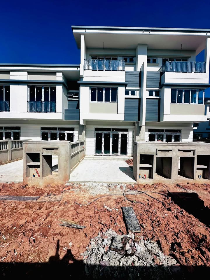 Nhà phố Vườn Thiên Đàng 2, Bến Cát 100m² giá chỉ 3 tỷ - Cơ hội vàng cho nhà đầu tư!