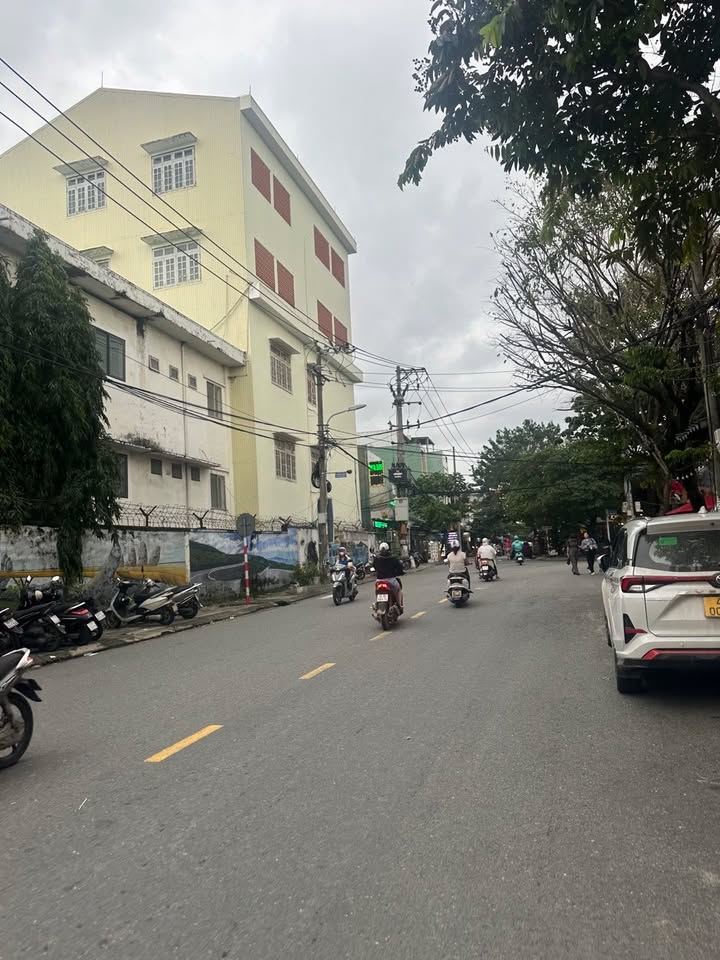 Đất mặt tiền đường Phạm Như Xương, Liên Chiểu, 200m² giá chỉ 10 tỷ - Cơ hội đầu tư tuyệt vời!