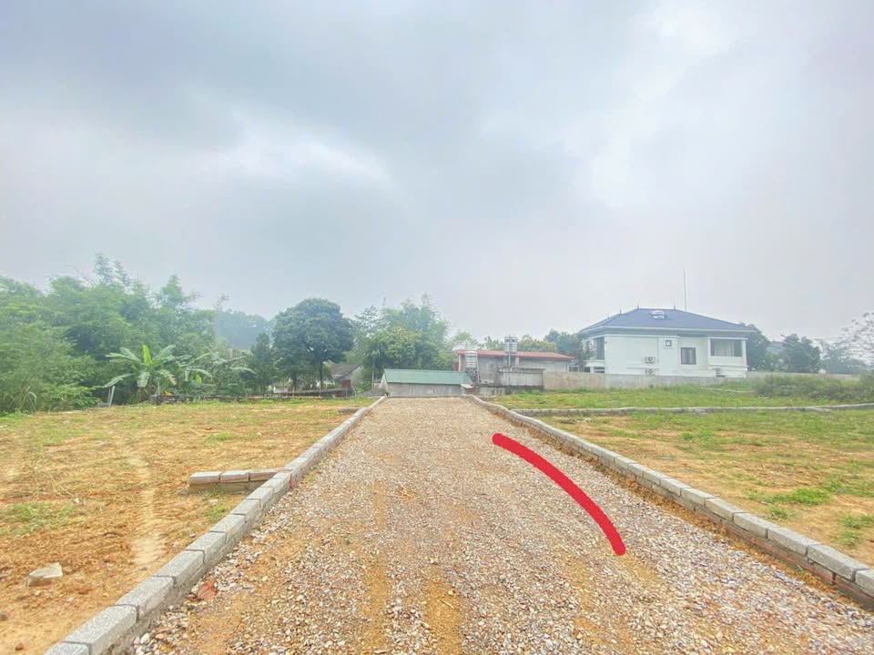 Đất nền Tích Lương Thái Nguyên 120m² giá 860 triệu - Đường ô tô tránh nhau, thuận tiện giao thông!