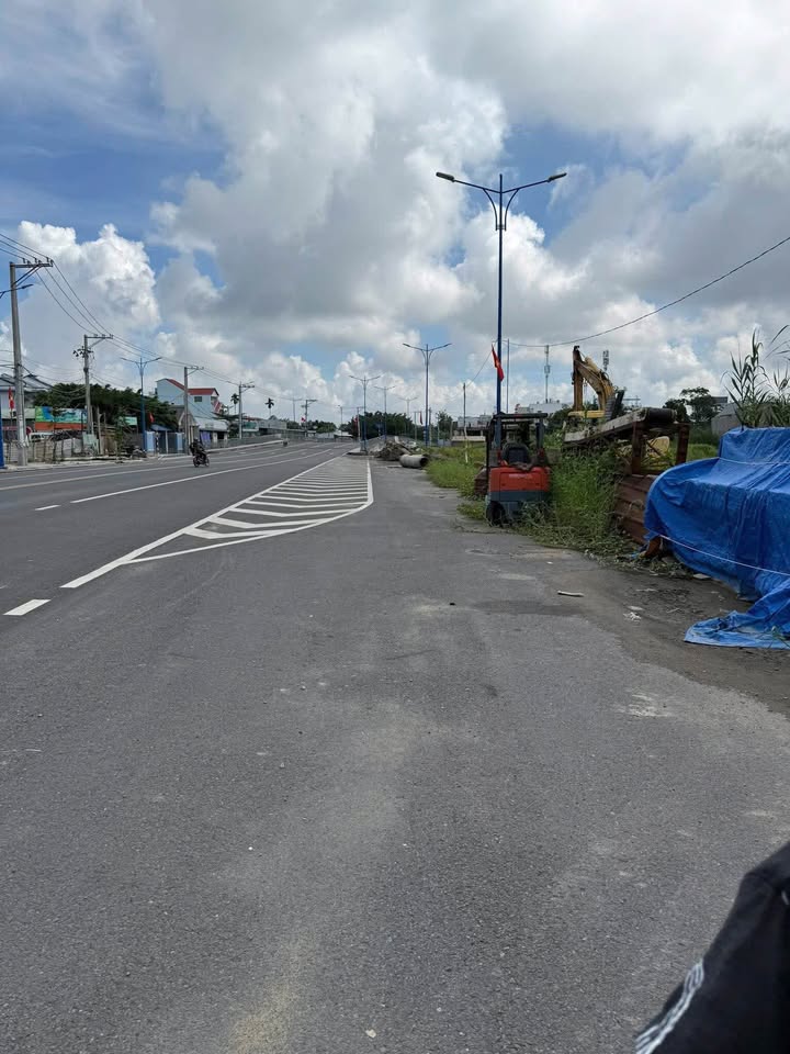 Đất nền mặt tiền Hoàng Quốc Việt, Ninh Kiều 80m² giá 3 tỷ - Sổ hồng chính chủ!