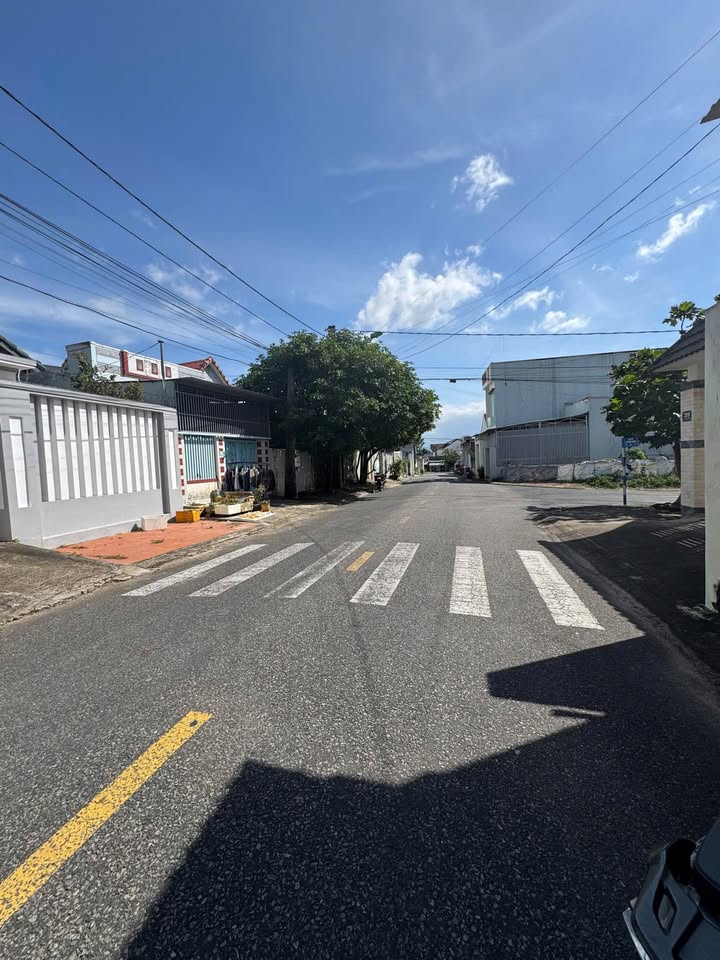 Nhà mặt đường Sư Vạn Hạnh, 130m² giá 2 tỷ - Đầu tư sinh lời!