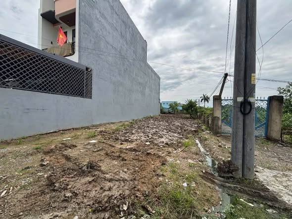 Đất thổ cư 739m² mặt tiền đường Lộc Trung, Cần Giuộc chỉ 5.8 tỷ - Đầu tư sinh lời ngay!