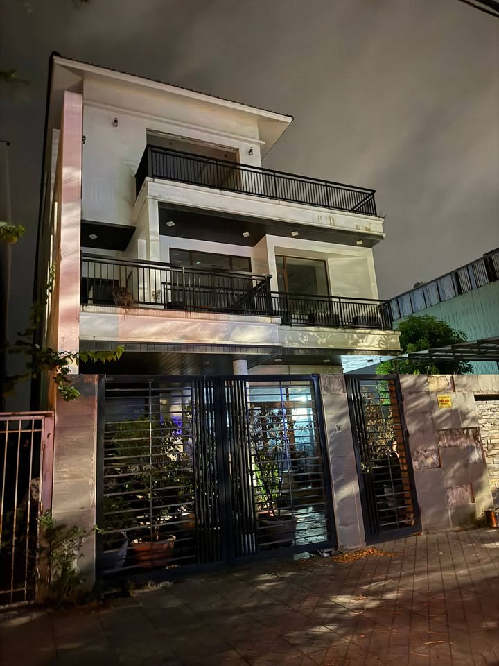 Biệt thự 2 lô Trần Nguyên Đán, Hòa Minh 296m² giá 19 tỷ - Cơ hội đầu tư tuyệt vời!