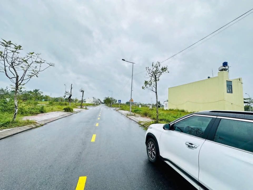 Đất mặt tiền Bích Khê - TT La Hà 107.5m² giá chỉ 1.3 tỷ - Cơ hội đầu tư tuyệt vời!