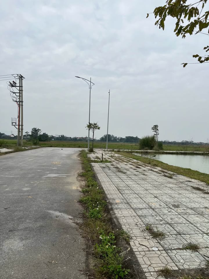 Lô đất đẹp Lock 06-MB 650 Đông Khê 108m² giá 1 tỷ - Sổ đỏ chính chủ!