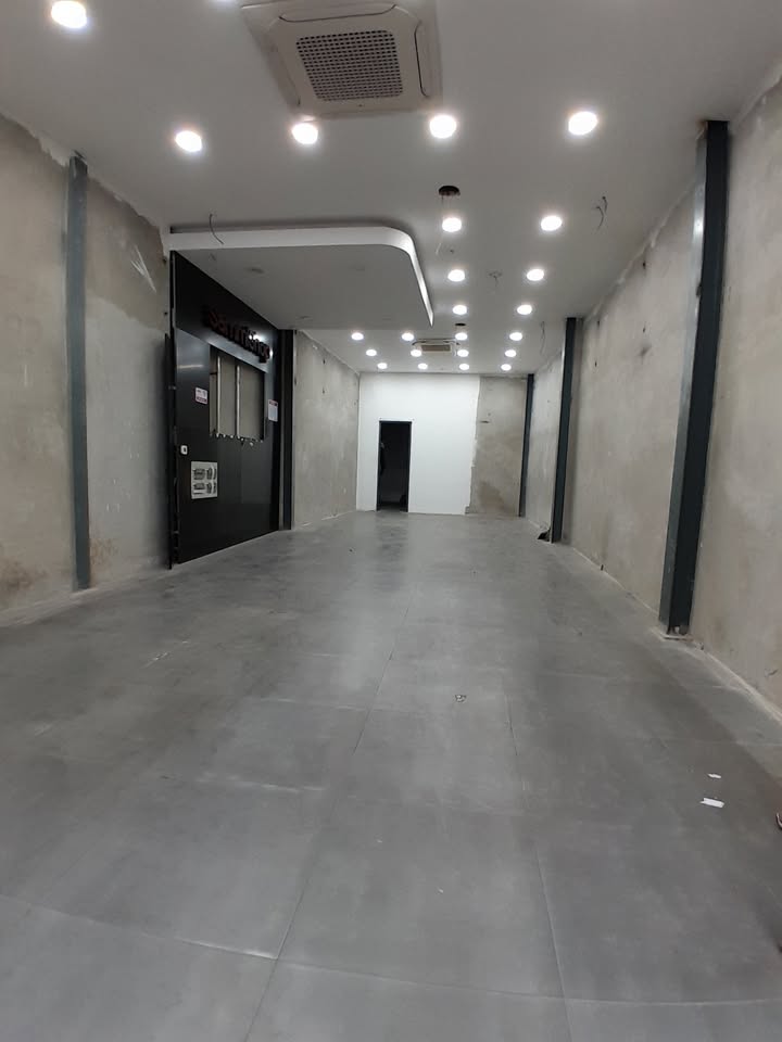 Mặt bằng kinh doanh cho thuê Trương Định - Bạch Mai 80m² giá 45 triệu - Vị trí đắc địa, kinh doanh sầm uất!