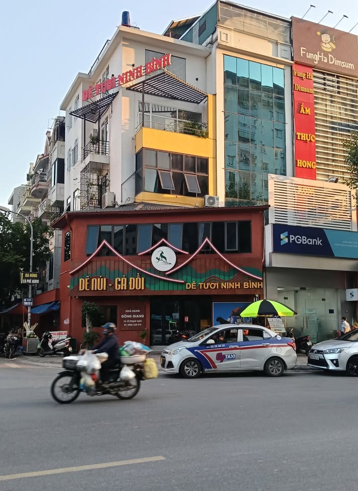 Nhà cho thuê mặt phố Vũ Phạm Hàm, quận Cầu Giấy 150m² - Phù hợp cho kinh doanh