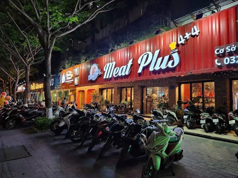 Mặt bằng kinh doanh phố Giảng Võ 200m² - Vị trí đắc địa, thỏa thuận giá tốt!