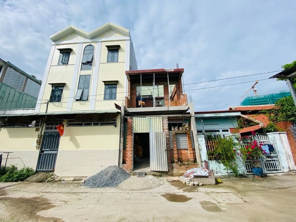 Nhà thô 2 tầng Trường Thạnh Quận 9 giá 5 tỷ - Tiềm năng tăng giá mạnh!