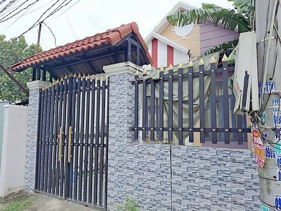 Nhà đẹp 100m² xã Mỹ Hạnh Bắc giá chỉ 1.2 tỷ - Sổ hồng chính chủ!