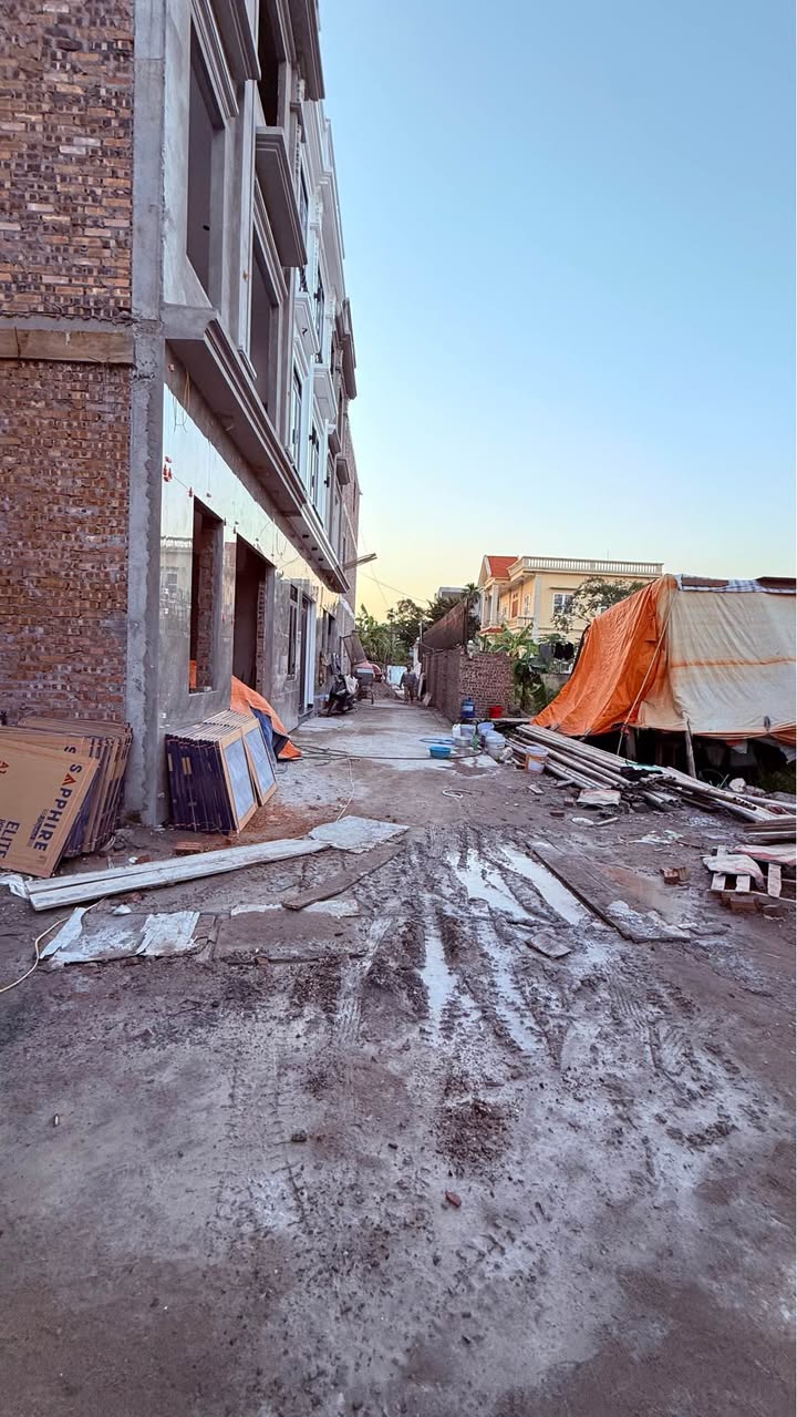 Nhà 3 tầng Hồng Thái, An Dương 51m² chỉ 1.95 tỷ - Ô tô vào tận nơi!