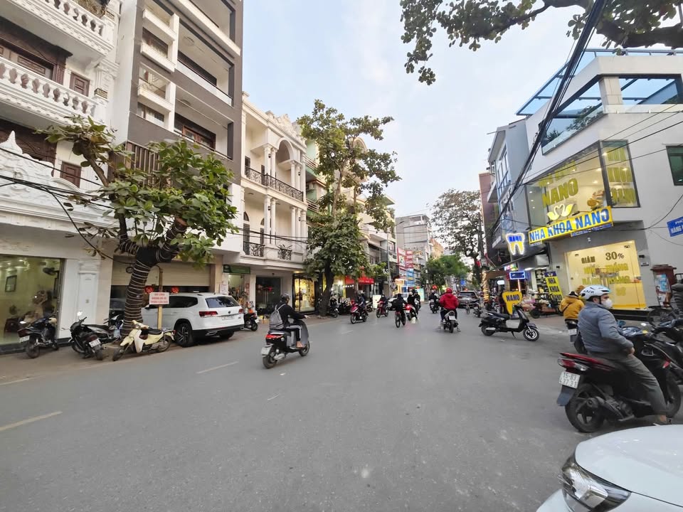 Cho thuê nhà mặt tiền phố Hàng Kênh 100m² giá 30 triệu - Vị trí đắc địa kinh doanh!