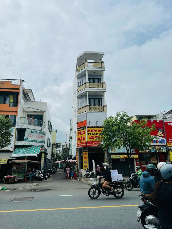 Nhà phố góc 2 mặt tiền đường Hậu Giang, quận 6 - Diện tích 57m², giá 27 tỷ, cho thuê 40 triệu/tháng!