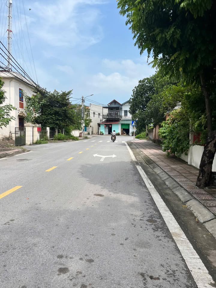 Đất nền Mỹ Độ Bắc Giang 120m² giá 3 tỷ - Đối diện Ủy ban và Công an!