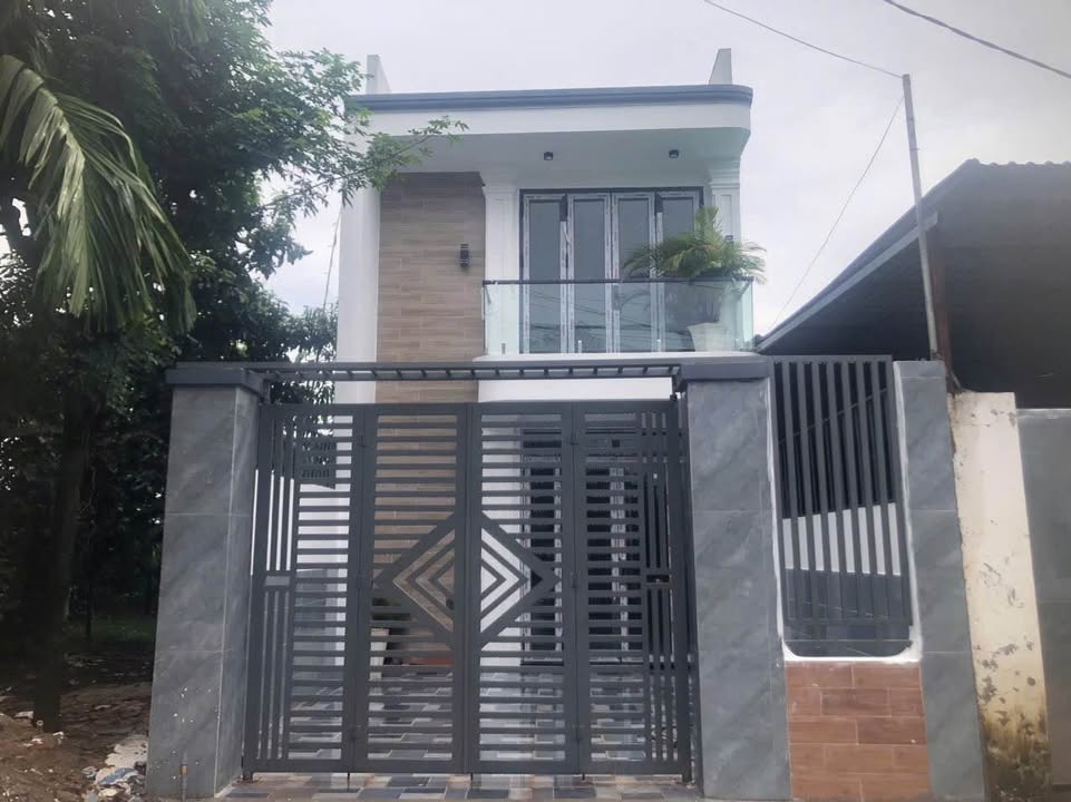 Nhà phố hẻm Võ Văn Kiệt Buôn Ma Thuột 46m² giá chỉ 2.65 tỷ - Full nội thất sang trọng!