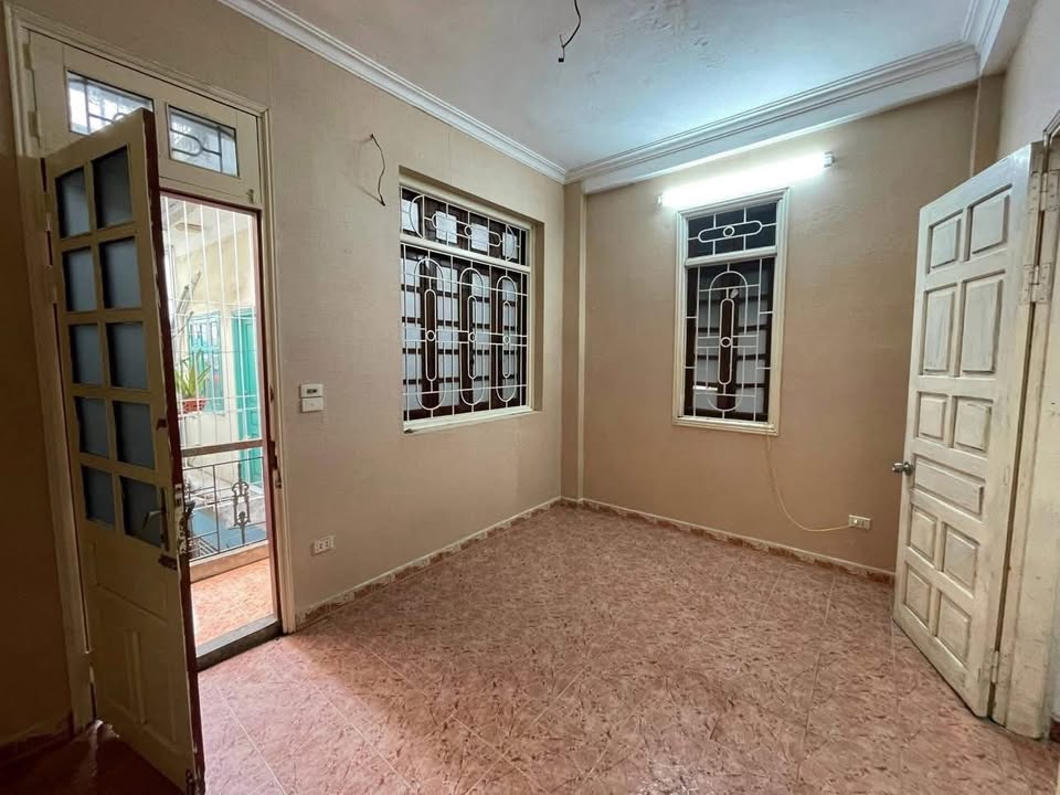 Căn hộ cho thuê Ngọc Lâm Long Biên 2PN chỉ 7 triệu - Ô tô đỗ cửa tiện lợi!