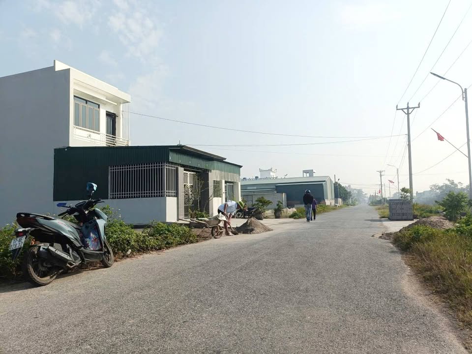 Đất nền kinh doanh Trục Huyện Quang Minh 108m² giá 1.1 tỷ - Vị trí vàng sinh lời!