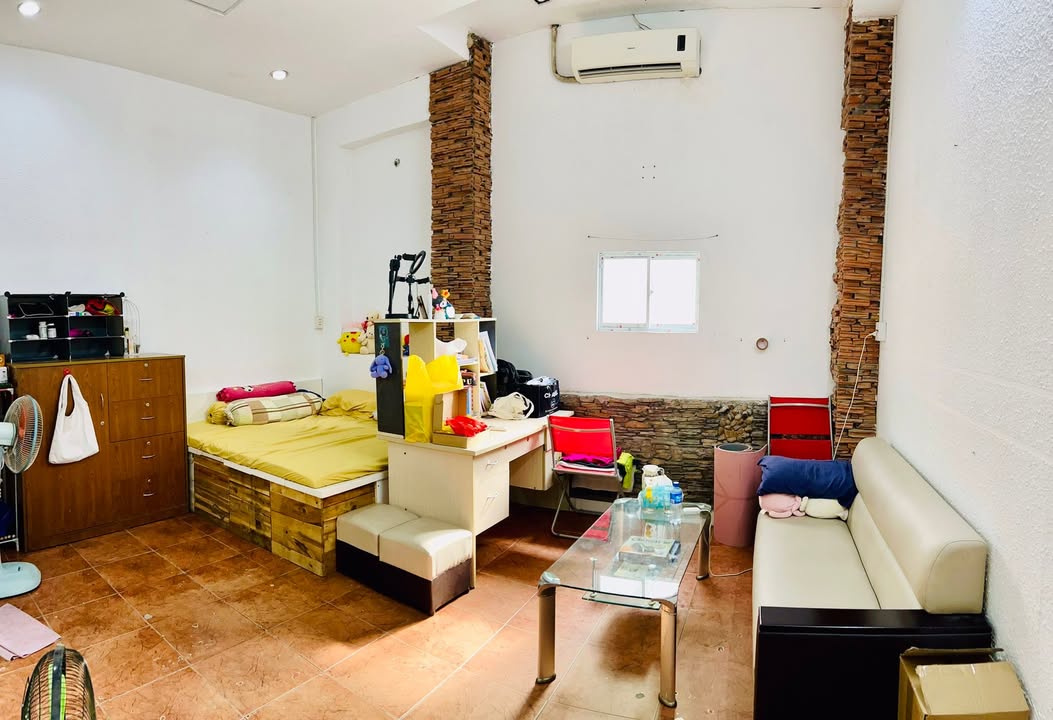 Phòng cho thuê tại Lý Thường Kiệt, Phú Thọ - Không gian rộng rãi, tiện nghi đầy đủ