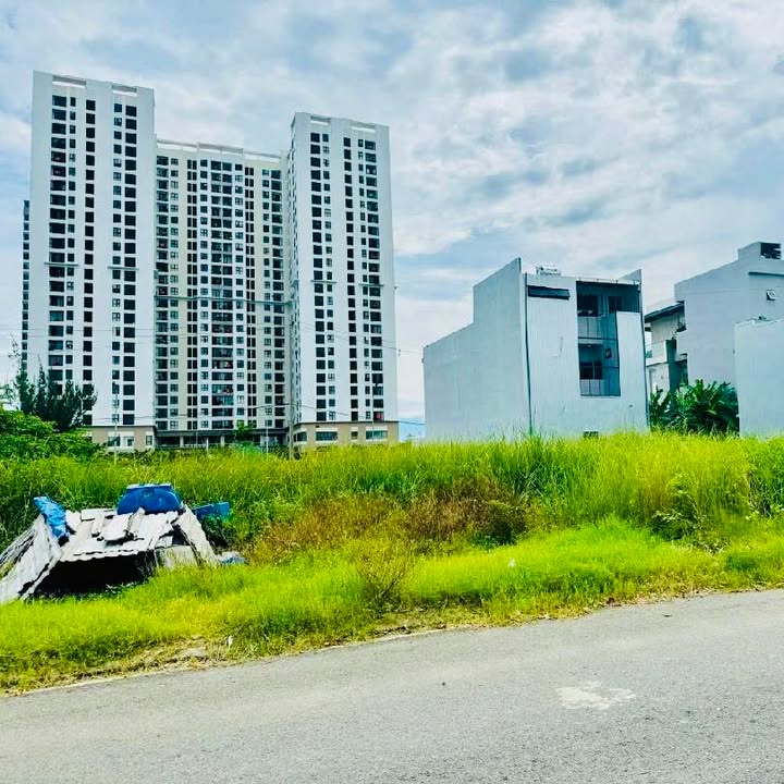 Lô đất mặt tiền Nguyễn Quý Anh 100m² giá 5.3 tỷ - Cơ hội đầu tư tuyệt vời!