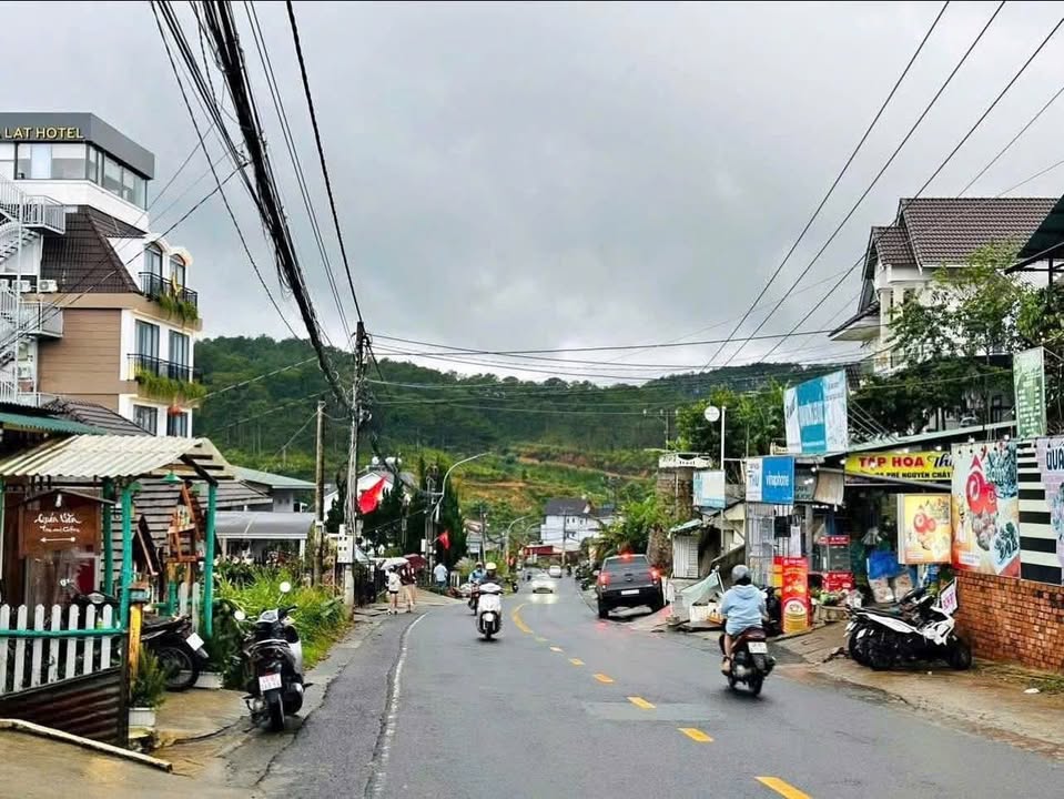 Đất mặt tiền Triệu Việt Vương Đà Lạt 73m² giá 8.8 tỷ - Vị trí đắc địa gần chợ đêm!