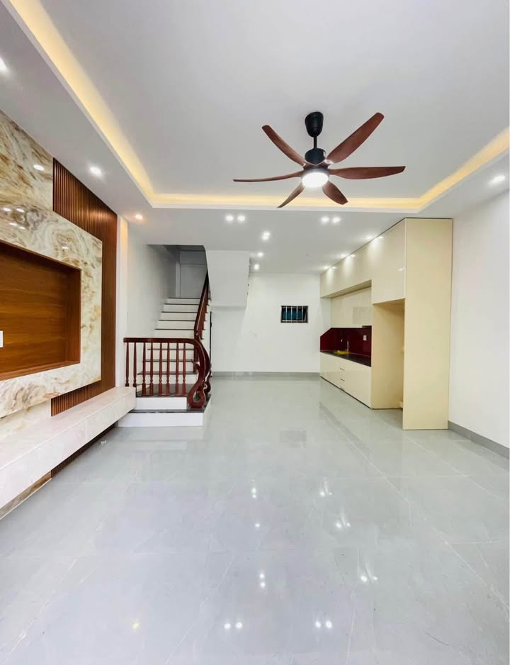 Nhà 3 tầng Trần Hưng Đạo, Thái Bình 45m² giá 1 tỷ - Thiết kế đẹp vào ở ngay!