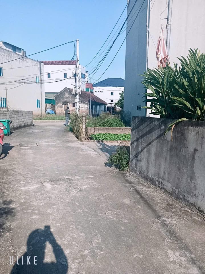 Đất nền Vân Tảo Thường Tín 97m² - Đường rộng ô tô đỗ cửa!