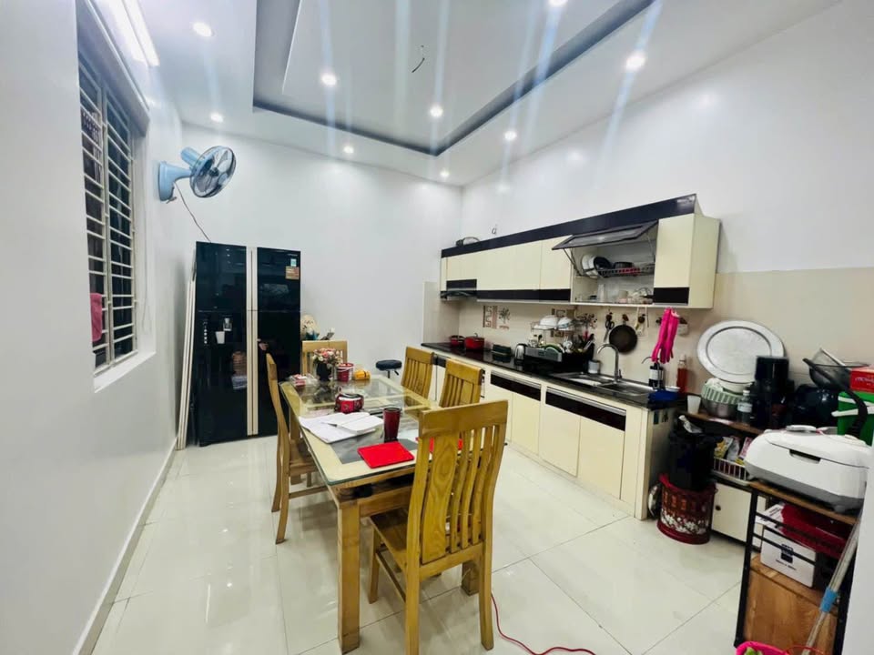 Nhà mặt đường Cam Lộ, Hồng Bàng 58m² giá 4.8 tỷ - Kinh doanh đỉnh cao!