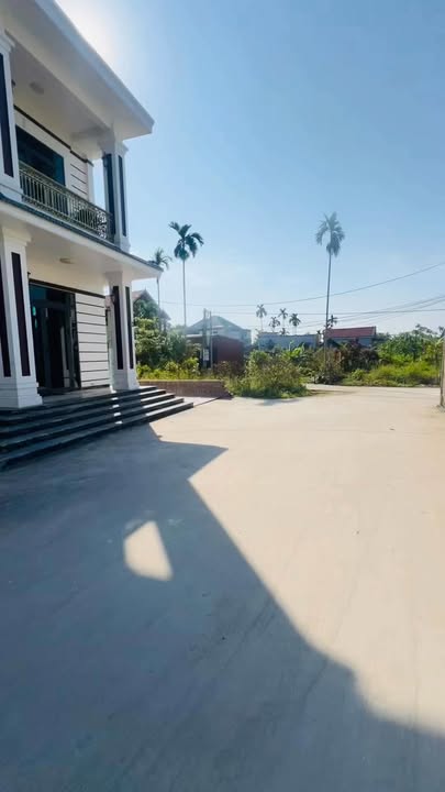 Biệt thự sân vườn Đặng Cương, An Dương 148m² giá 7.6 tỷ - Tặng nội thất cao cấp!