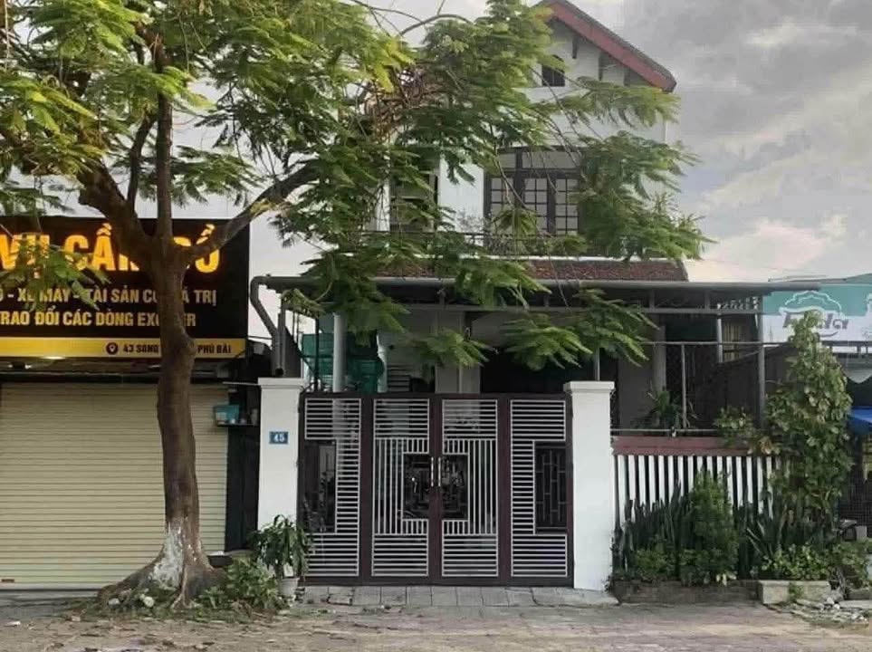 Nhà mặt tiền đường Sóng Hồng, Phú Bài 140m² giá 5 tỷ - Sẵn sàng vào ở ngay!
