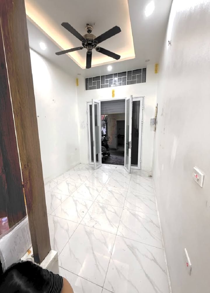 Nhà riêng 4 tầng tại Ba Đình 40m² giá 7 tỷ - Gần Hồ Tây và trung tâm!