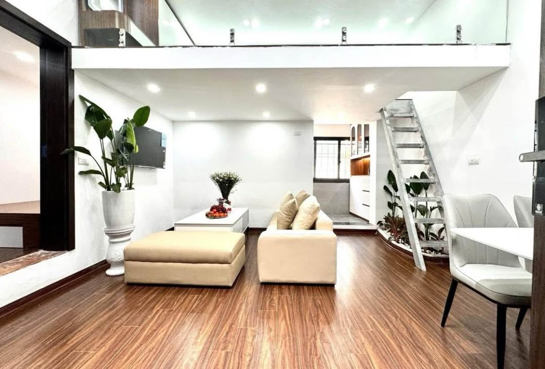 Nhà góc 3PN Triều Khúc 55m² giá 2 tỷ - Chính chủ tặng full nội thất!