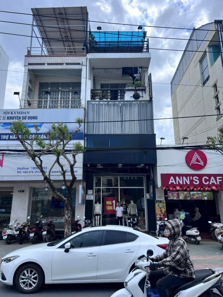 Nhà Mặt Tiền Đường Đồng Khởi Bến Tre 43m² giá 10 tỷ - Vị trí đắc địa!