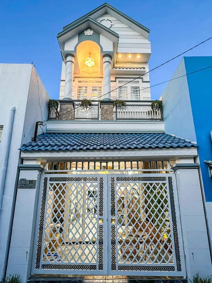 Nhà phố 1 trệt 1 lầu 74m² giá 2.85 tỷ - Full nội thất, sổ hồng chính chủ!