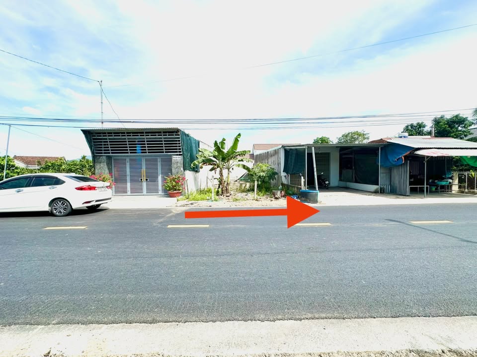 Đất mặt đường Hương Lộ 39, Diên Lâm 200m² giá 1.35 tỷ - Vị trí kinh doanh tuyệt vời!