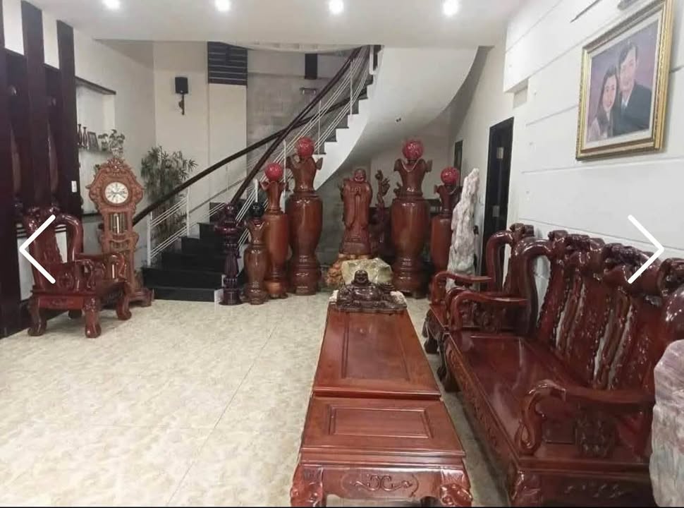 Nhà 2 tầng Điện Biên Phủ, Thanh Khê, Đà Nẵng 202m² giá 7.9 tỷ - Đầy đủ nội thất, chỉ việc vào ở!