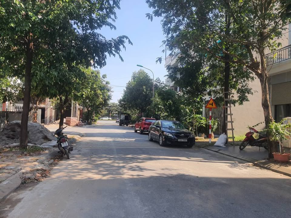 Đất nền mặt đường Nguyễn Hoàng Nghị 80m² giá 8 tỷ - Sổ đỏ chính chủ, vị trí đắc địa!