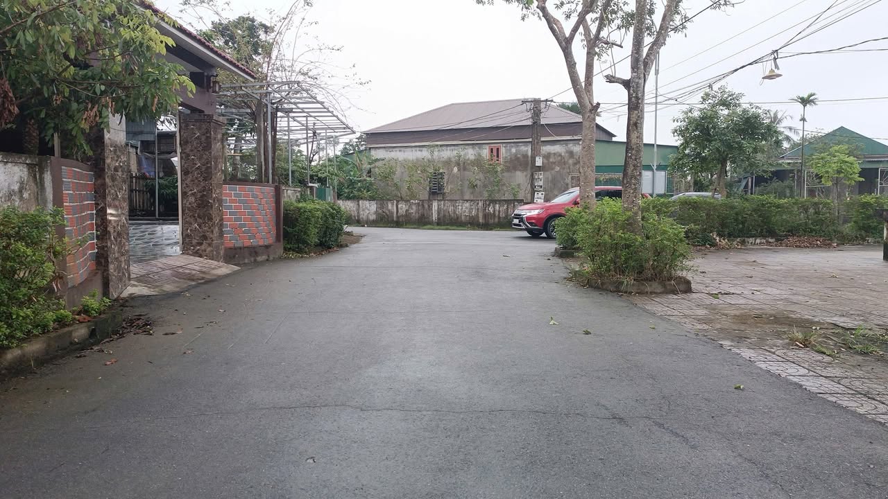 Đất nền Thạch Đài, phường Hà Huy Tập 182,5m² giá 2,2 tỷ - View hồ thoáng mát!