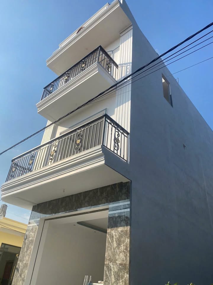 Nhà 3 tầng độc lập đường Vọng Hải, Hưng Đạo, 50m² giá chỉ 2.1 tỷ - Sổ hồng chính chủ!