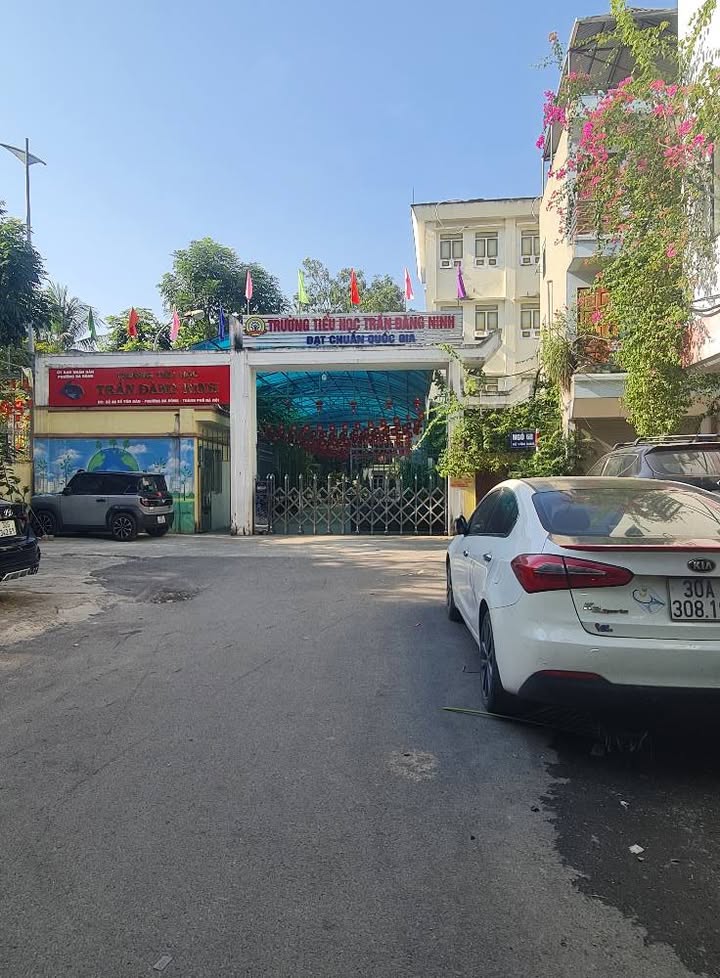 Nhà phố Bế Văn Đàn, Hà Đông 45m² giá 1X tỷ - Ngõ ô tô tránh đỗ thoải mái!