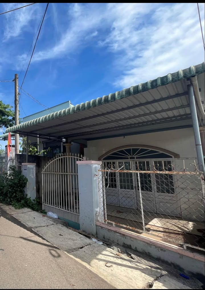 Nhà ở thị trấn Ngãi Giao, Bà Rịa - Vũng Tàu 218m² giá 1.85 tỷ - Cơ hội đầu tư hiếm có!