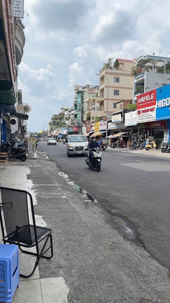 FrontHouse Tân Bình 107m² giá 16.3 tỷ - Vị trí cực đẹp, tiện di chuyển!